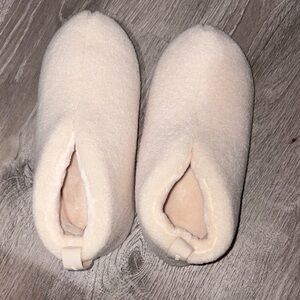 Bombas Cream Fleece Slippers